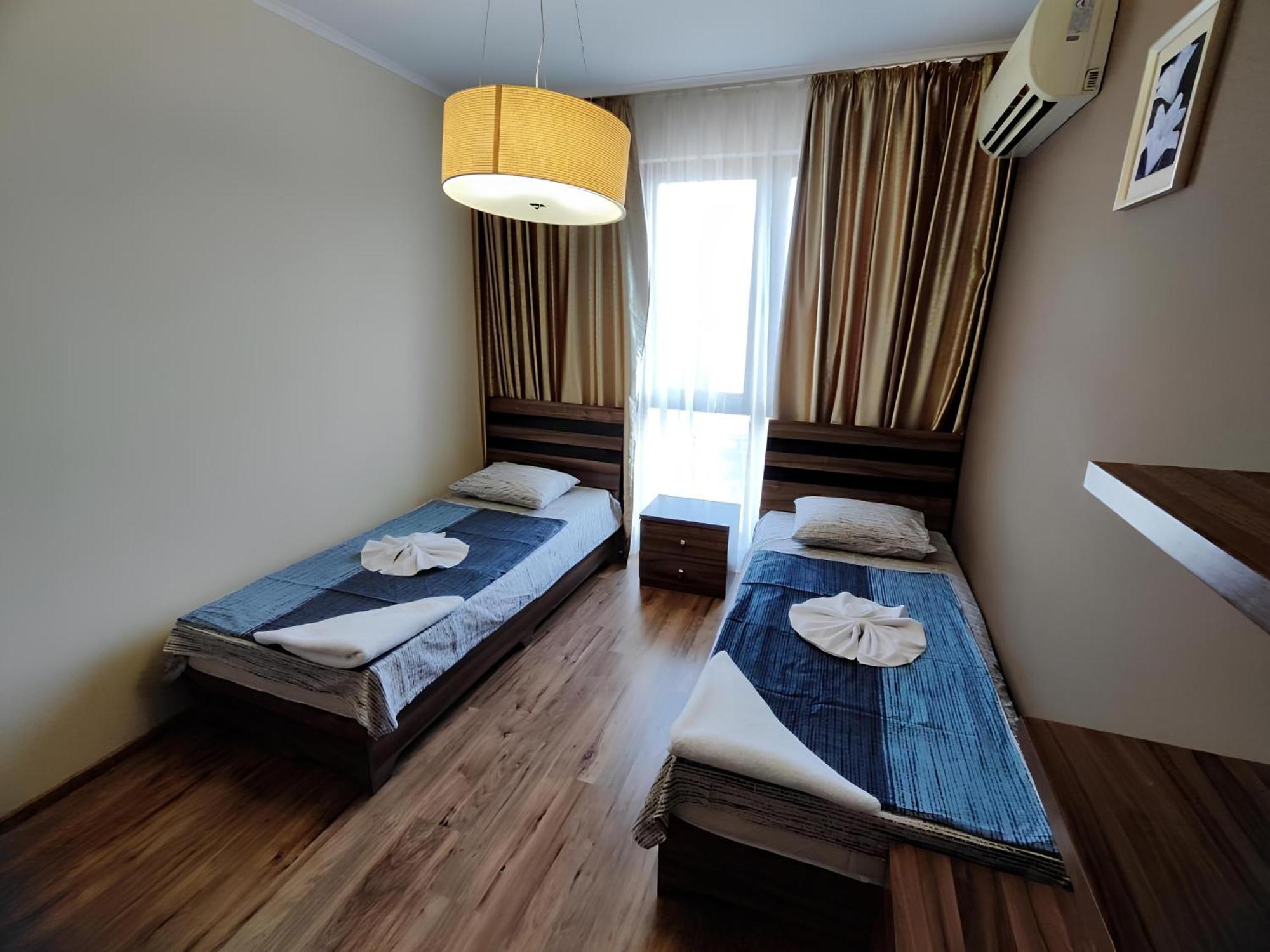 Europroperties Golden Line 金沙 外观 照片